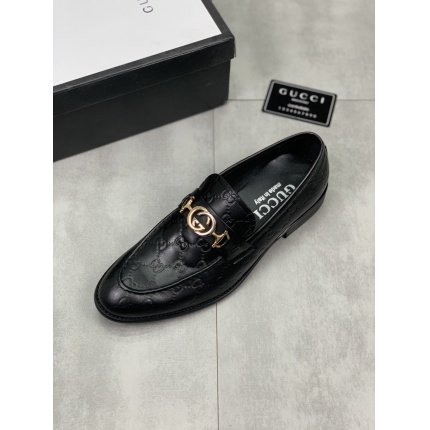 Gucci Dress Shoes For Men in 174747
