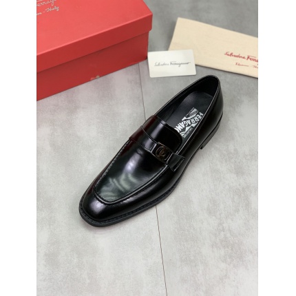 Ferragamo Dress Shoes For Men in 174772