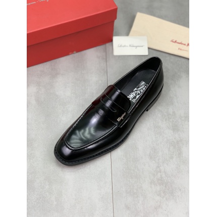 Ferragamo Dress Shoes For Men in 174776