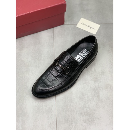 Ferragamo Dress Shoes For Men in 174779