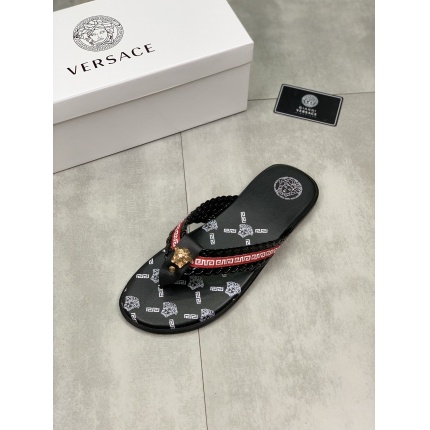Versace Slippers For Men in 174816