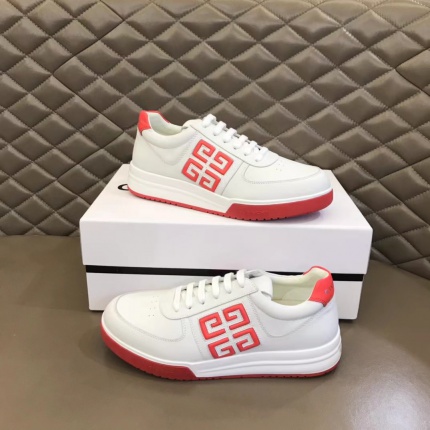 Givenchy Sneakers For Men in 174888