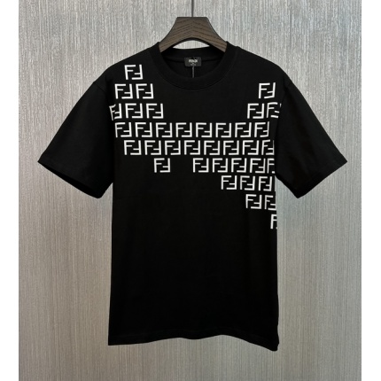 FENDI T-shirts for Men in 175331