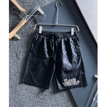 Louis Vuitton Short Pants For Men in 175453