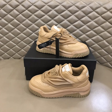 Versace Sneakers For Men in 175658