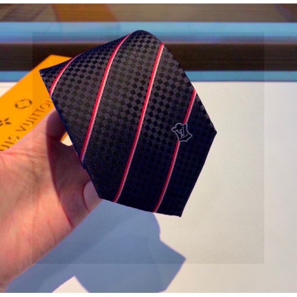 Louis Vuitton Ties in 175889