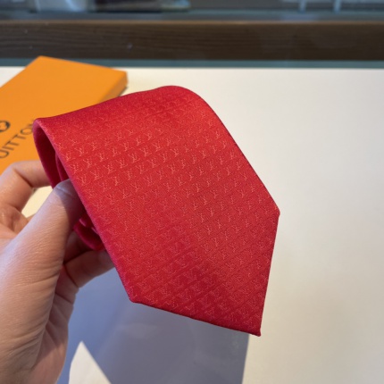 Louis Vuitton Ties in 175900