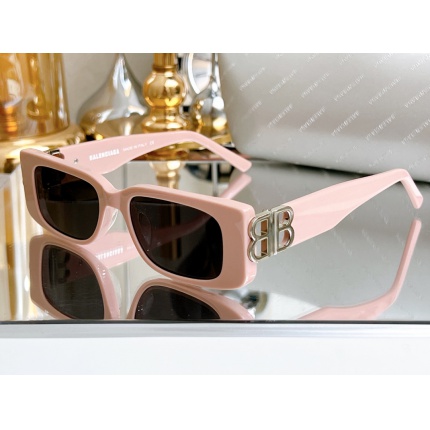 Balenciaga Sunglasses in 176050