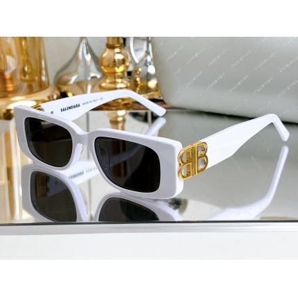 Balenciaga Sunglasses in 176052
