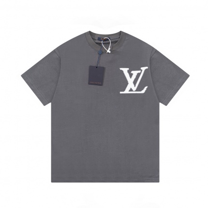 Louis Vuitton T-Shirts in 176187