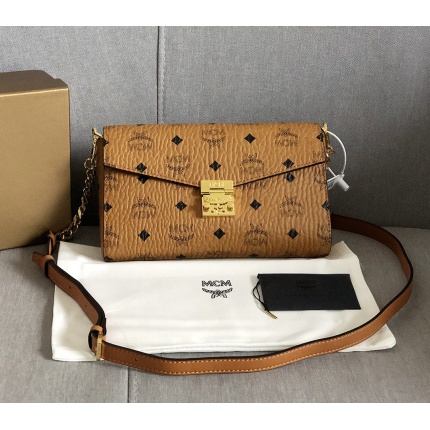 MCM aaa quality Handbags in 177006