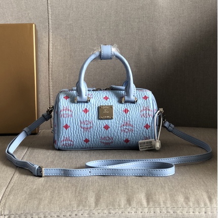 MCM aaa quality Handbags in 177015