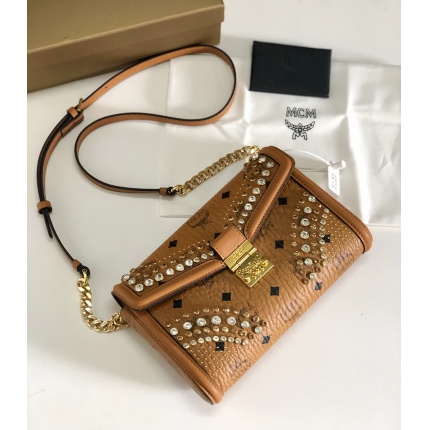 MCM aaa quality Handbags in 177021