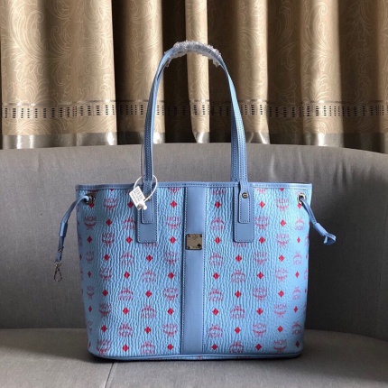 MCM aaa quality Handbags in 177030