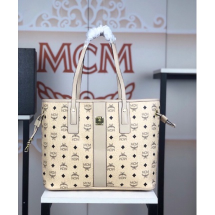 MCM aaa quality Handbags in 177032