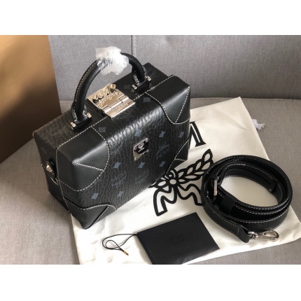 MCM aaa quality Handbags in 177044