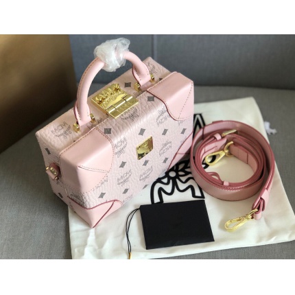 MCM aaa quality Handbags in 177045