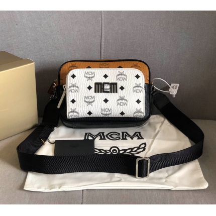 MCM aaa quality Handbags in 177049