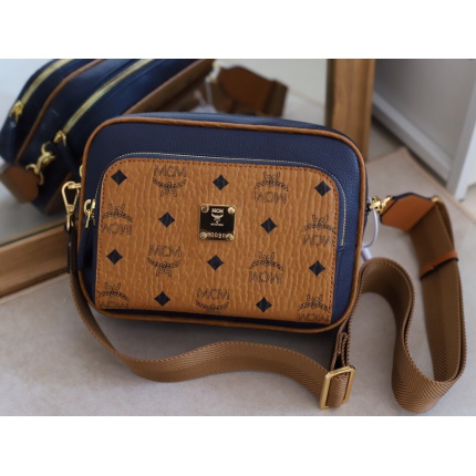 MCM aaa quality Handbags in 177050