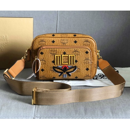 MCM aaa quality Handbags in 177051