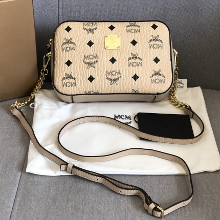 MCM aaa quality Handbags in 177061