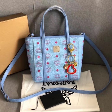 MCM aaa quality Handbags in 177076