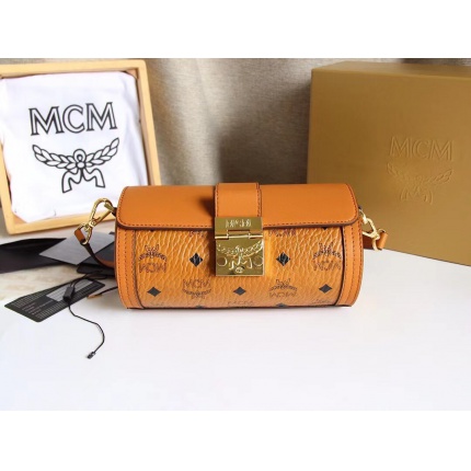 MCM aaa quality Handbags in 177081
