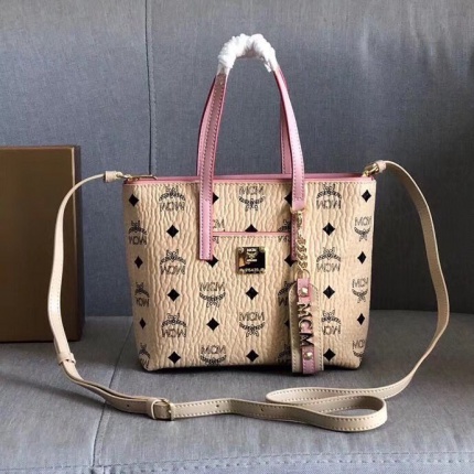 MCM aaa quality Handbags in 177095
