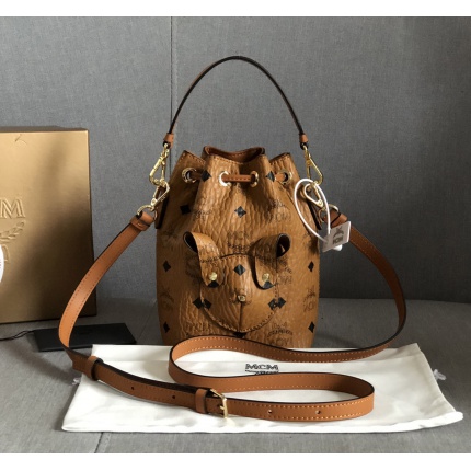 MCM aaa quality Handbags in 177120