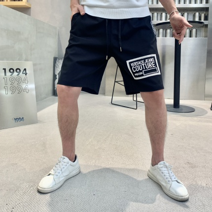 Louis Vuitton Short Pants For Men in 177141