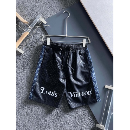 Louis Vuitton Short Pants For Men in 177201