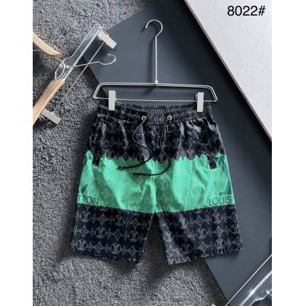Louis Vuitton Short Pants For Men in 177203