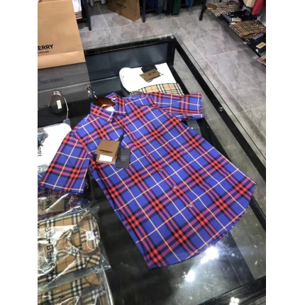 Burberry Short-Sleeved Shirts for Men in 177336