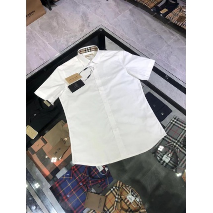Burberry Short-Sleeved Shirts for Men in 177340