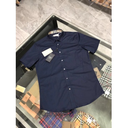 Burberry Short-Sleeved Shirts for Men in 177343