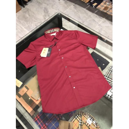 Burberry Short-Sleeved Shirts for Men in 177345