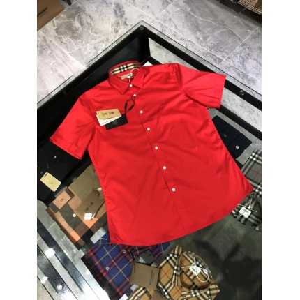 Burberry Short-Sleeved Shirts for Men in 177346
