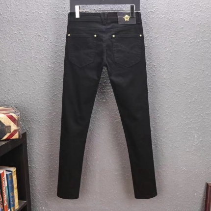 New Versace Jeans for Men 28-38 in 177585
