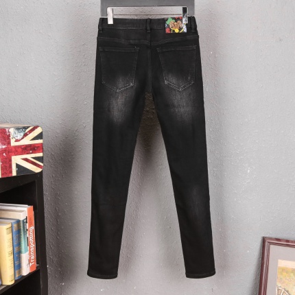 New Versace Jeans for Men 28-38 in 177593