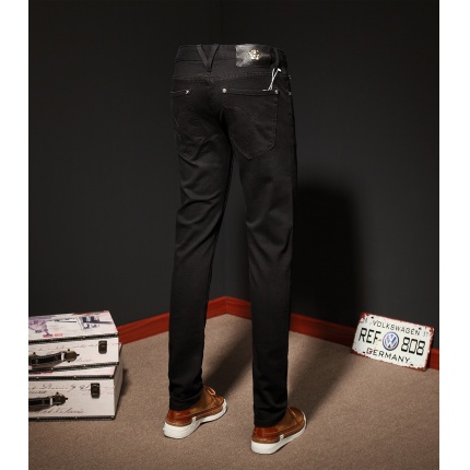 New Versace Jeans for Men 28-38 in 177602