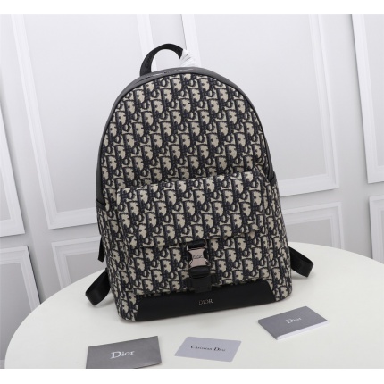 Dior AAA Quality Handbags in 177663