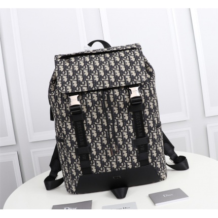 Dior AAA Quality Handbags in 177666