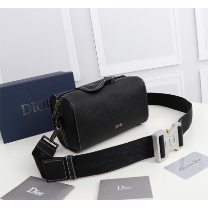 Dior AAA Quality Handbags in 177675