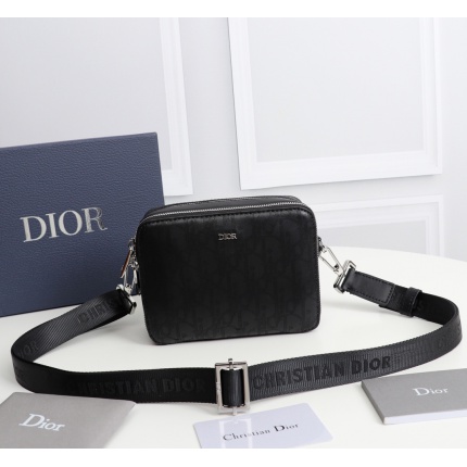Dior AAA quality Bags For Men in 177683