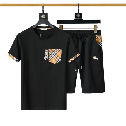 Burberry Tracksuits for Men in 178042