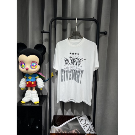 Givenchy T-Shirts for Men in 178348