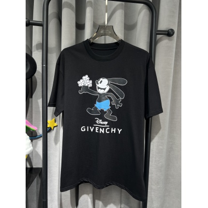 Givenchy T-Shirts for Men in 178357