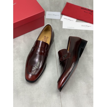 Ferragamo Dress Shoes For Men in 178691