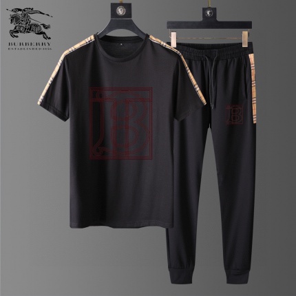 Burberry Tracksuits for Men in 178919
