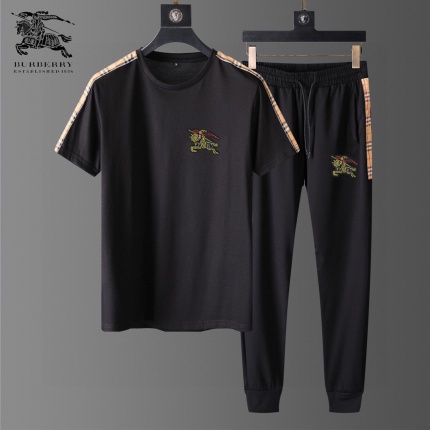 Burberry Tracksuits for Men in 178920